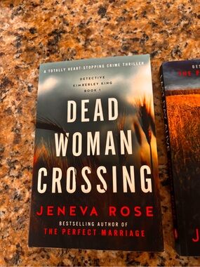 Dead Woman Crossing by Jeneva Rose - Paperback Thriller
